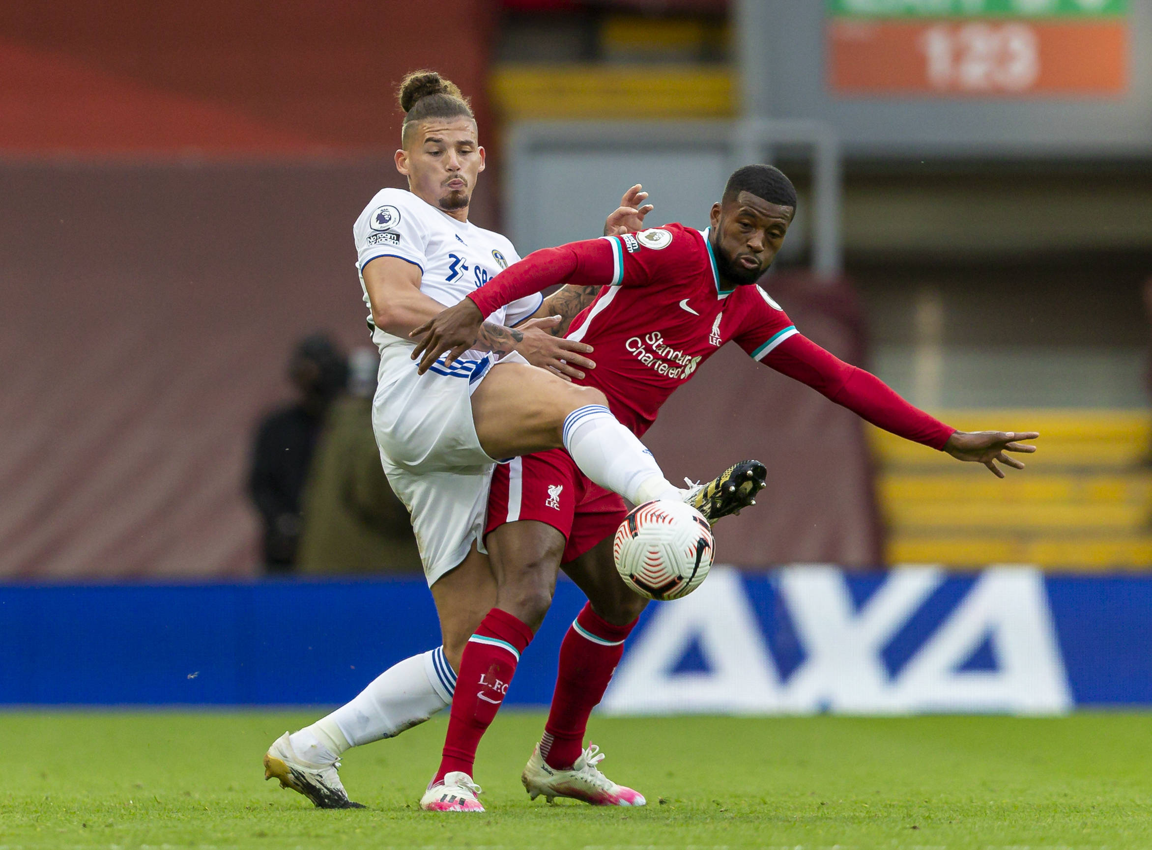 在这场扣人 在这场扣人